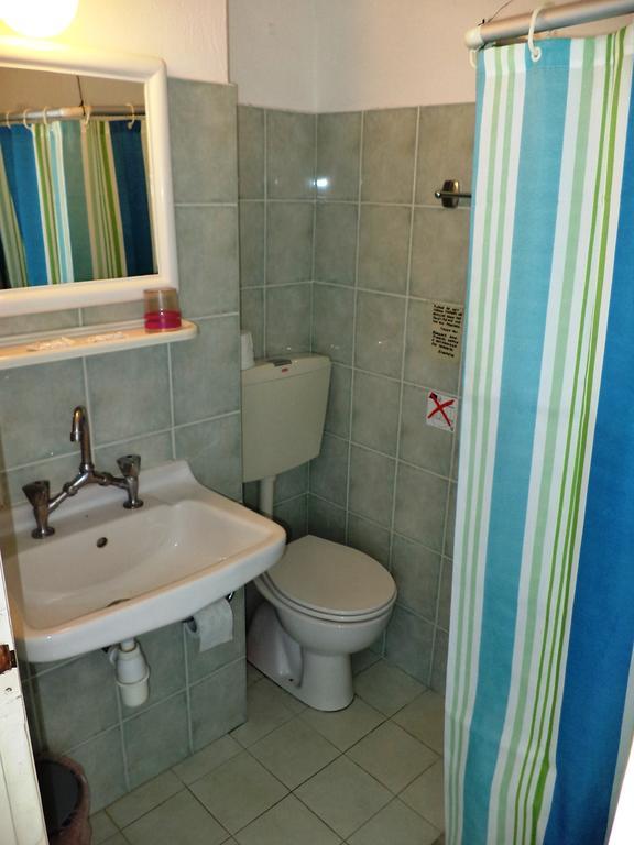 Poseidon Hotel 2*