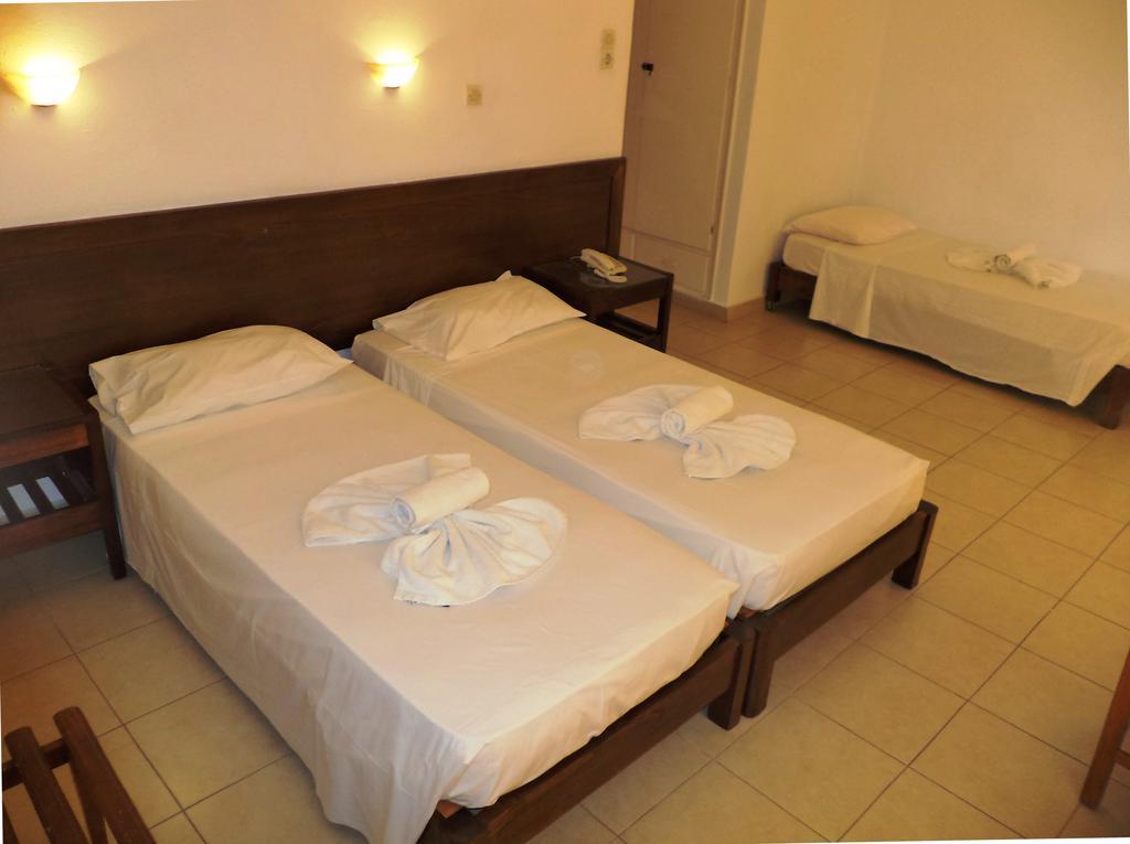 Poseidon Hotel 2*